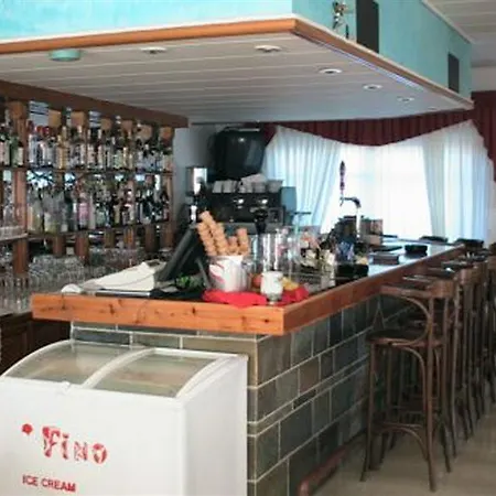 Matheo & Hotel Malia