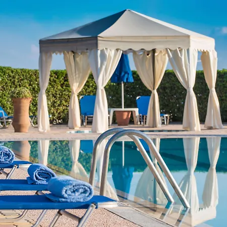 Otel Matheo & 4*